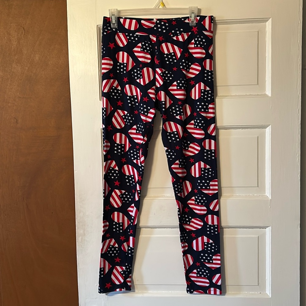 Chances R red/white/blue heart leggings, size Large very soft